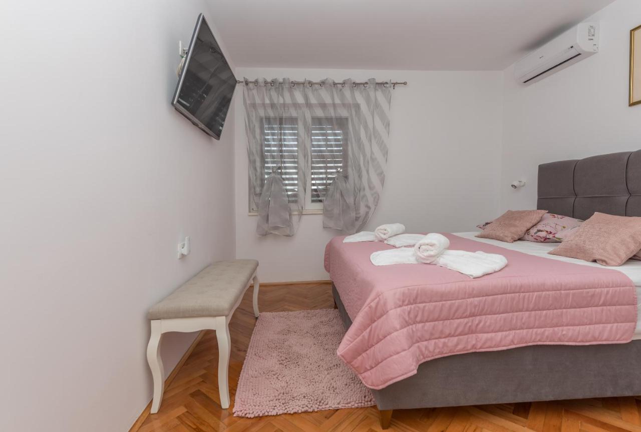 Apartment Strawberry マカルスカ エクステリア 写真