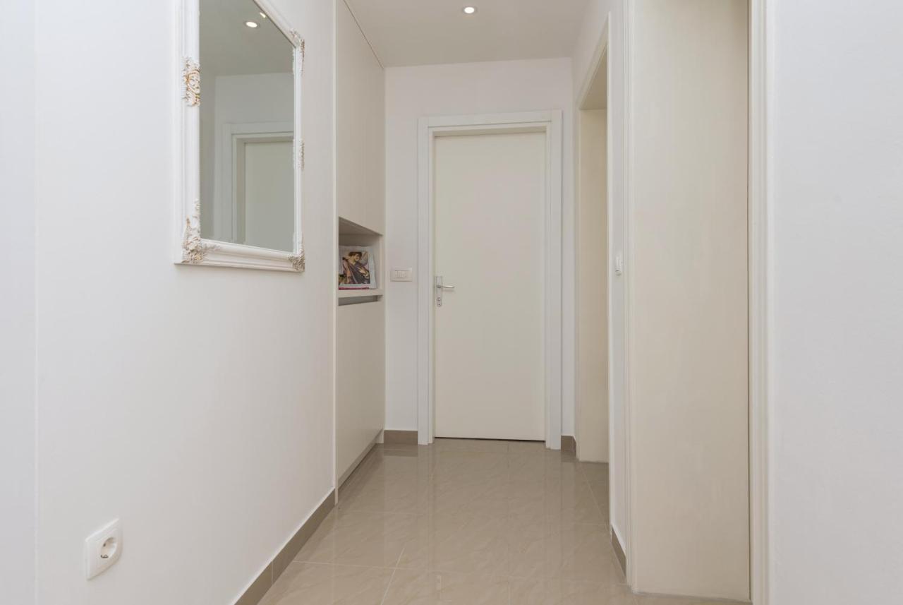 Apartment Strawberry マカルスカ エクステリア 写真
