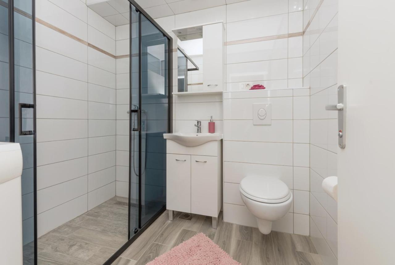 Apartment Strawberry マカルスカ エクステリア 写真