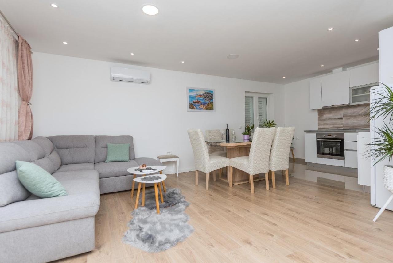 Apartment Strawberry マカルスカ エクステリア 写真