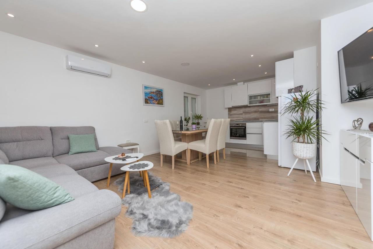 Apartment Strawberry マカルスカ エクステリア 写真